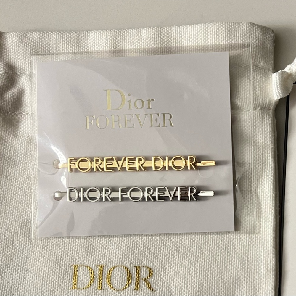 🍓Dior Hair Pins Set